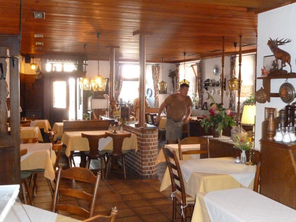 Gasthaus Zum Hirschen Staufen im Breisgau Exterior foto